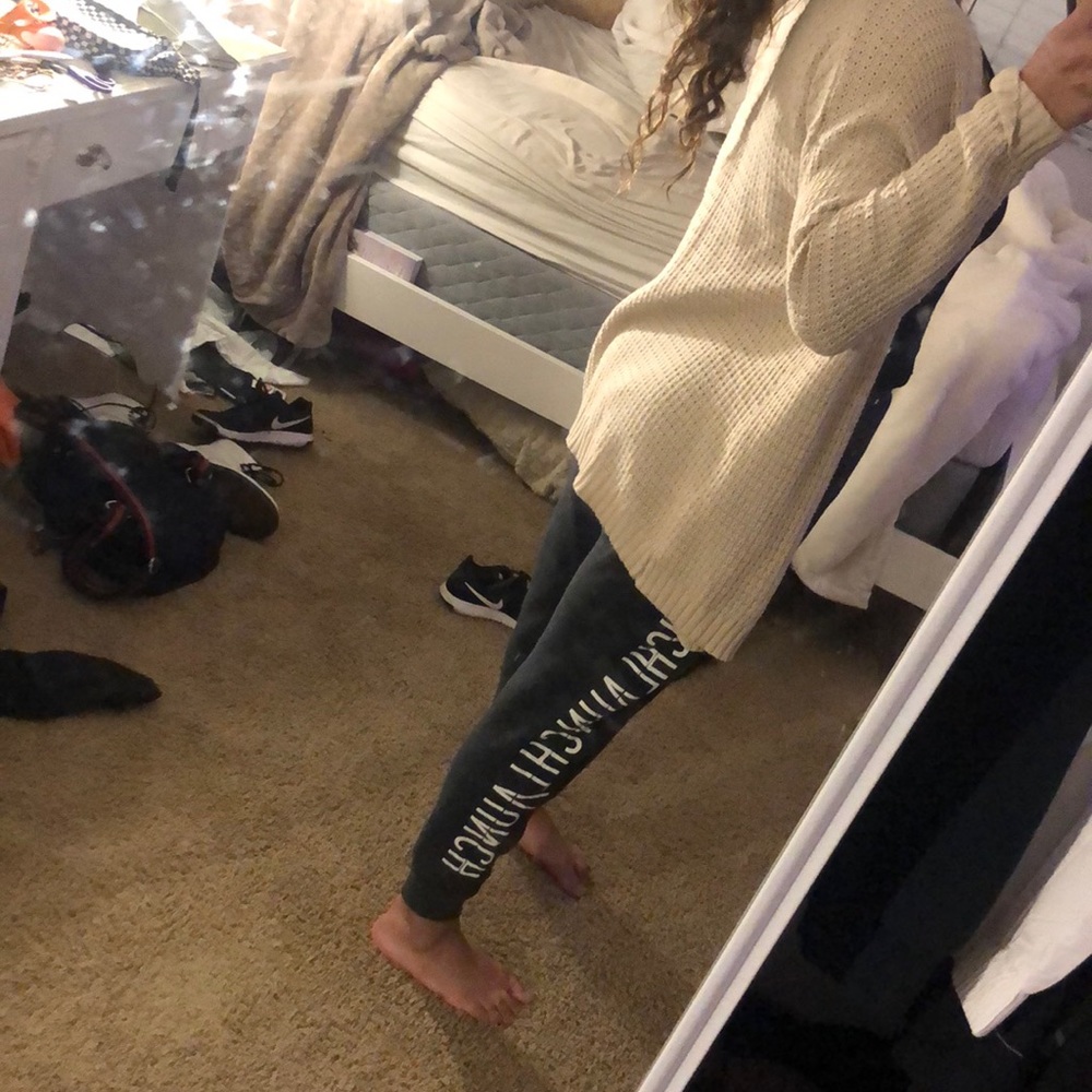 Cardigan! - Picture 3 of 3